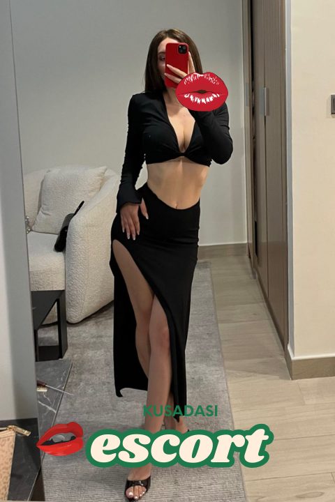 Kuşadası Escort Bayan Melis Gecenin Sessiz Şehveti